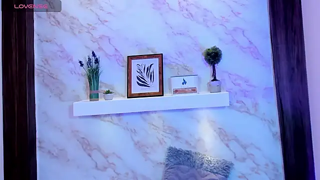 Snapshot of AmyBarton02 chatting on 11-08-25, 05:34 AmyBarton02 online show from 11-08-25, 05:34