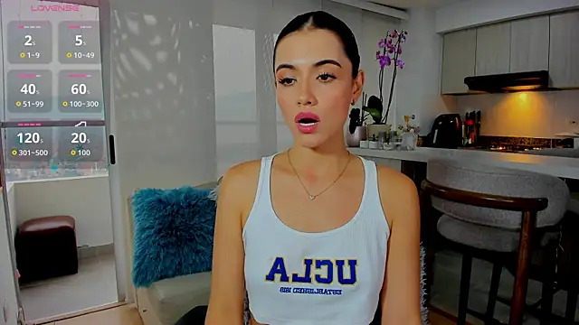 Snapshot of Nicole_stonee chatting on 01-09-26, 09:16 Nicole stonee online show from 01-09-26, 09:16