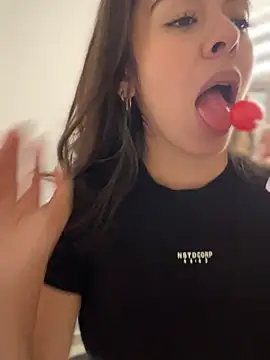 AmmyCollinsW online show from 02-06-25, 05:19