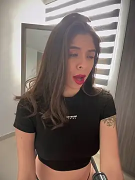 AmmyCollinsW online show from 02-06-25, 08:23