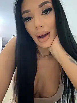 Snapshot of amirahylerr chatting on 01-08-25, 09:01 amirahylerr online show from 01-08-25, 09:01