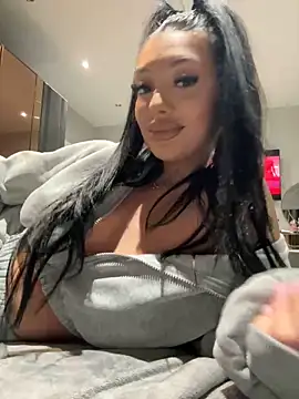 Snapshot of amirahylerr chatting on 02-04-25, 08:28 amirahylerr online show from 02-04-25, 08:28