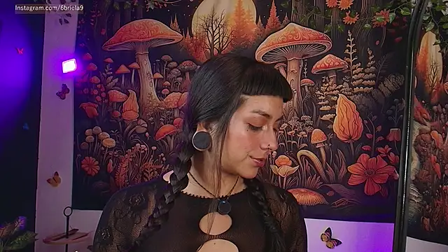 6Briela9  online show from 04-28-26, 01:59