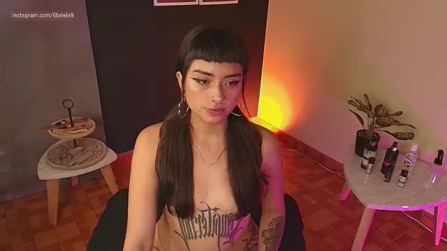 6Briela9  online show from 07-06-26, 08:44
