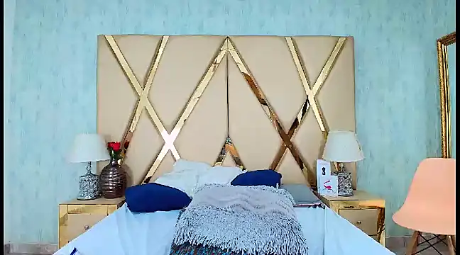 NicoleEsposito online show from 03-09-25, 06:39