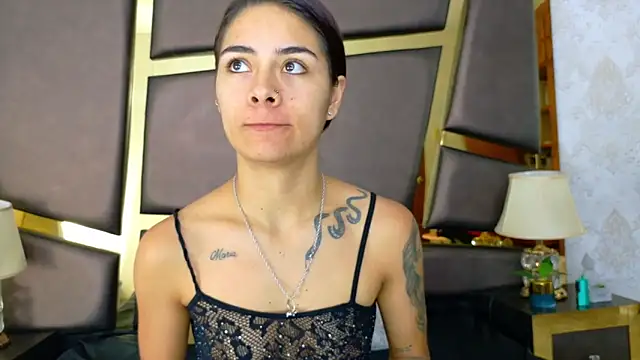 NicoleEsposito online show from 10-15-25, 12:38