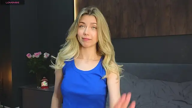 Snapshot of Rainaslater chatting on 12-11-24, 07:36 Rainaslater online show from 12-11-24, 07:36