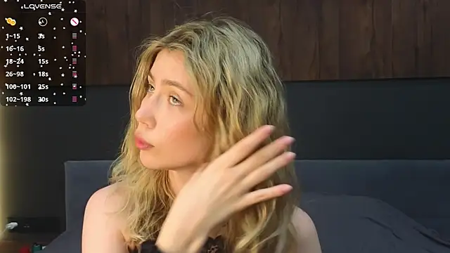 Snapshot of Rainaslater chatting on 02-25-25, 09:24 Rainaslater online show from 02-25-25, 09:24