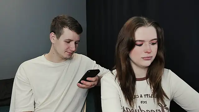 Snapshot of Pinku_kitsune chatting on 03-11-25, 10:40 Pinku kitsune online show from 03-11-25, 10:40