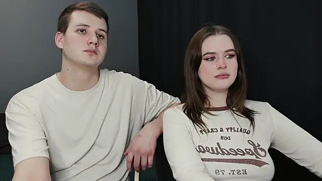 Snapshot of Pinku_kitsune chatting on 03-11-25, 01:45 Pinku kitsune online show from 03-11-25, 01:45