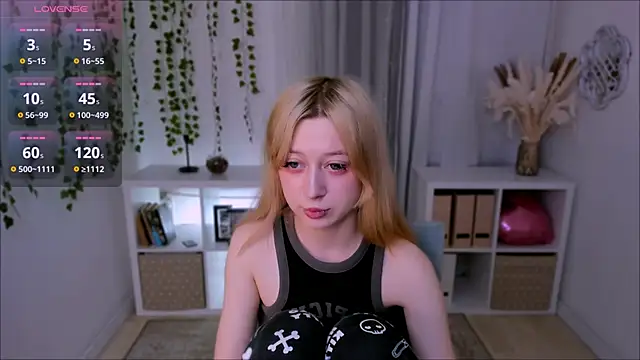 SaintGirl online show from 02-21-25, 10:39