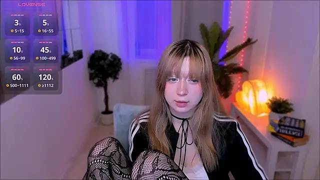 SaintGirl online show from 03-21-25, 06:40