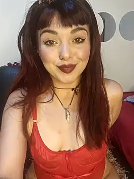 Snapshot of Winona-miu chatting on 12-13-25, 11:21 Winona-miu online show from 12-13-25, 11:21