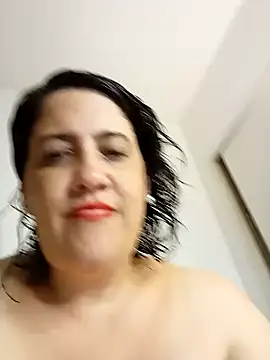 Snapshot of Sole_Love chatting on 02-01-25, 01:20 Sole Love online show from 02-01-25, 01:20