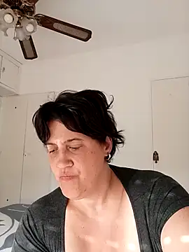 Sole Love online show from 11-18-25, 08:24