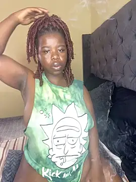 Snapshot of DarkBerry87 chatting on 09-15-25, 10:37 DarkBerry87 online show from 09-15-25, 10:37