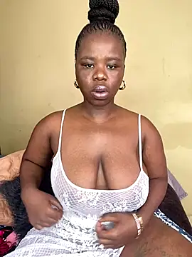 Snapshot of DarkBerry87 chatting on 10-18-25, 10:38 DarkBerry87 online show from 10-18-25, 10:38