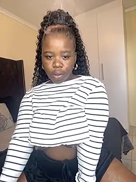 Snapshot of DarkBerry87 chatting on 11-26-25, 04:02 DarkBerry87 online show from 11-26-25, 04:02