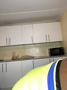 Snapshot of DarkBerry87 chatting on 11-29-25, 07:50 DarkBerry87 online show from 11-29-25, 07:50