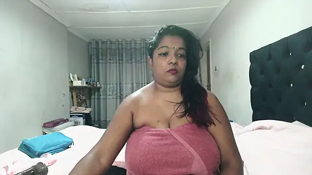 Indianmayaxoxo online show from 11-04-25, 02:27