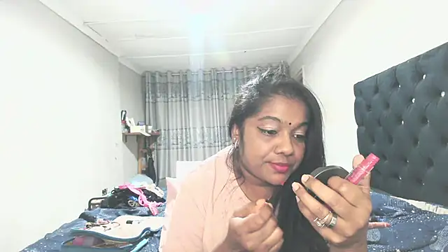 Indianmayaxoxo online show from 06-08-26, 04:40
