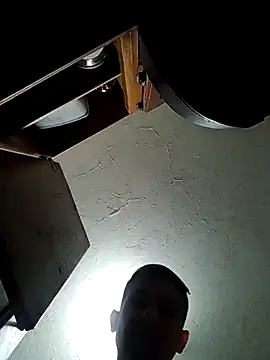 Snapshot of cazaperdidas chatting on 10-23-25, 11:35 cazaperdidas online show from 10-23-25, 11:35