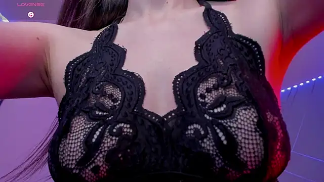 Snapshot of Ich_Bin_Julia chatting on 02-07-25, 06:34 Ich Bin Julia online show from 02-07-25, 06:34