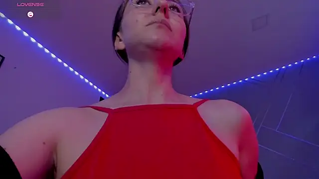 Snapshot of Ich_Bin_Julia chatting on 02-12-25, 03:49 Ich Bin Julia online show from 02-12-25, 03:49