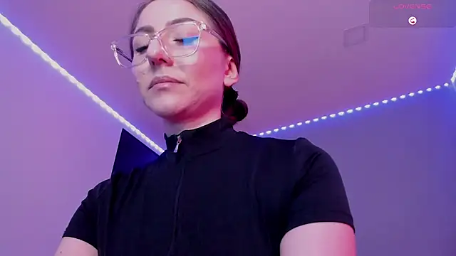 Snapshot of Ich_Bin_Julia chatting on 03-03-25, 02:15 Ich Bin Julia online show from 03-03-25, 02:15