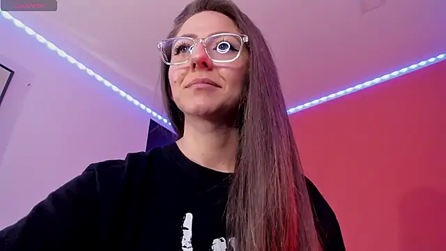 Snapshot of Ich_Bin_Julia chatting on 03-22-25, 03:31 Ich Bin Julia online show from 03-22-25, 03:31