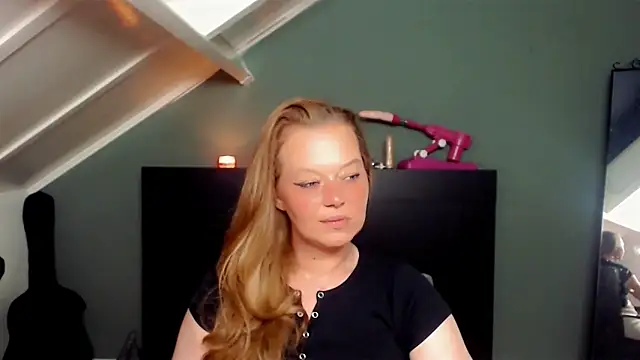 roxanna24 online show from 04-26-26, 07:33