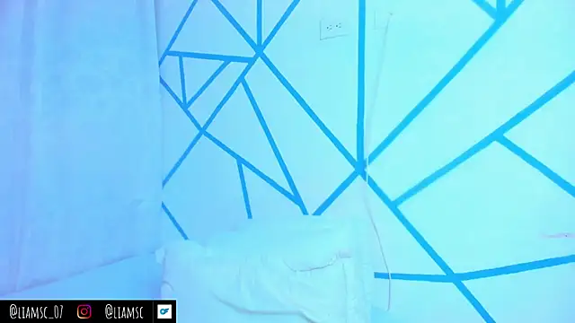 liam scott77 online show from 10-24-25, 08:05