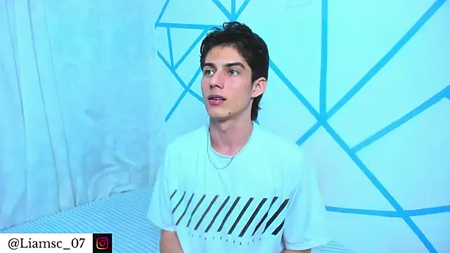 liam scott77 online show from 07-22-26, 01:52