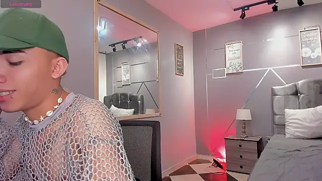 Micaela Rangel online show from 03-17-25, 03:14