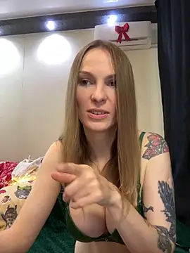 Snapshot of RachelBelI chatting on 09-24-25, 11:30 RachelBelI online show from 09-24-25, 11:30