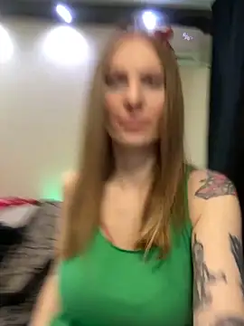 Snapshot of RachelBelI chatting on 10-01-25, 11:33 RachelBelI online show from 10-01-25, 11:33