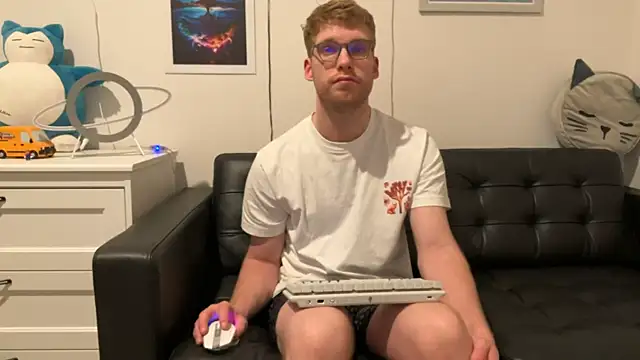 BlueEyedTallGuy94 online show from 12-17-24, 08:34