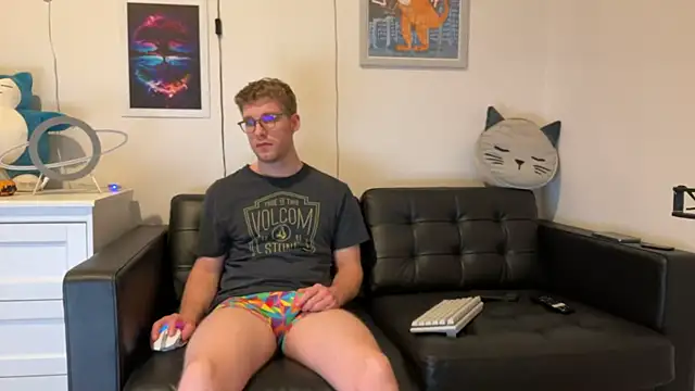 BlueEyedTallGuy94 online show from 12-22-24, 06:17