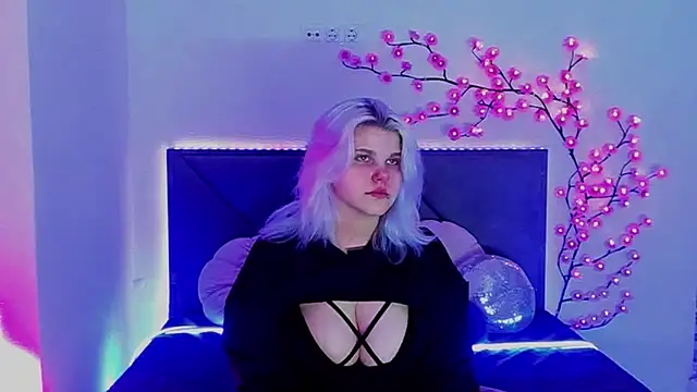 JoannLowe online show from 04-08-26, 07:25