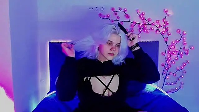 JoannLowe online show from 04-28-26, 06:46