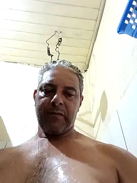 Snapshot of gordonunes chatting on 02-08-26, 02:15 gordonunes online show from 02-08-26, 02:15