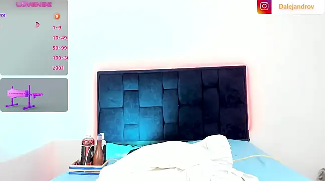 Snapshot of Dalejandr0 chatting on 12-06-24, 01:18 Dalejandr0 online show from 12-06-24, 01:18