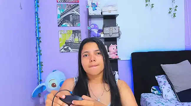 Snapshot of sara_mendez2 chatting on 03-01-25, 11:04 sara mendez2 online show from 03-01-25, 11:04