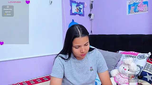 Snapshot of sara_mendez2 chatting on 10-14-25, 12:11 sara mendez2 online show from 10-14-25, 12:11