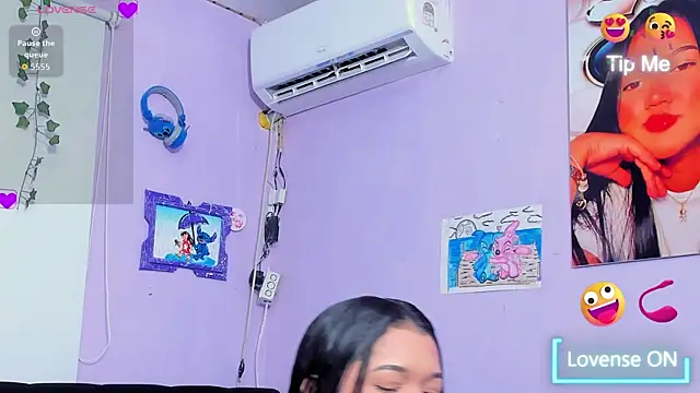 Snapshot of sara_mendez2 chatting on 10-30-25, 11:49 sara mendez2 online show from 10-30-25, 11:49