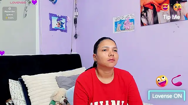 Snapshot of sara_mendez2 chatting on 11-09-25, 11:03 sara mendez2 online show from 11-09-25, 11:03