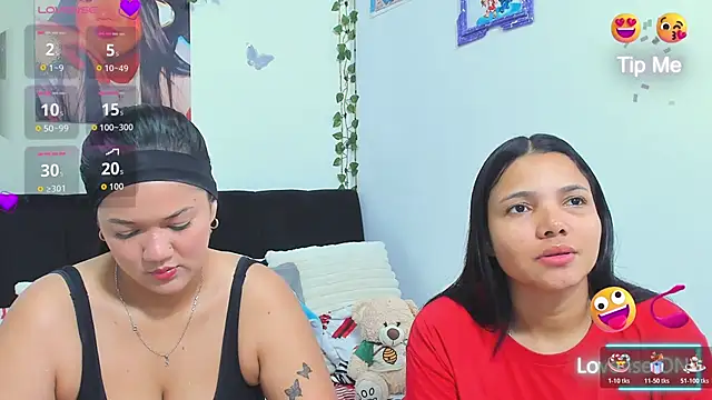 Snapshot of sara_mendez2 chatting on 12-01-25, 11:32 sara mendez2 online show from 12-01-25, 11:32