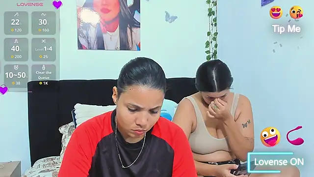 Snapshot of sara_mendez2 chatting on 12-04-25, 12:53 sara mendez2 online show from 12-04-25, 12:53