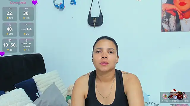 Snapshot of sara_mendez2 chatting on 01-15-26, 01:43 sara mendez2 online show from 01-15-26, 01:43