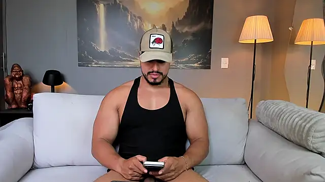 Snapshot of ApoloMakris chatting on 01-13-26, 07:30 ApoloMakris online show from 01-13-26, 07:30